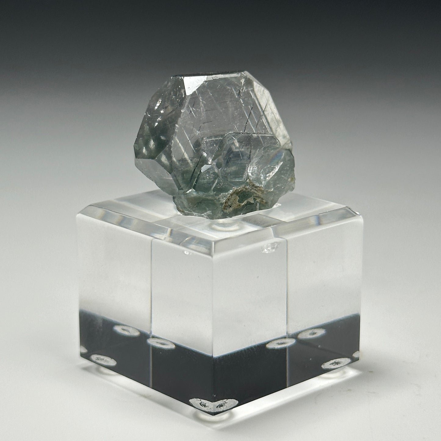 Byssolite included Fluorapatite