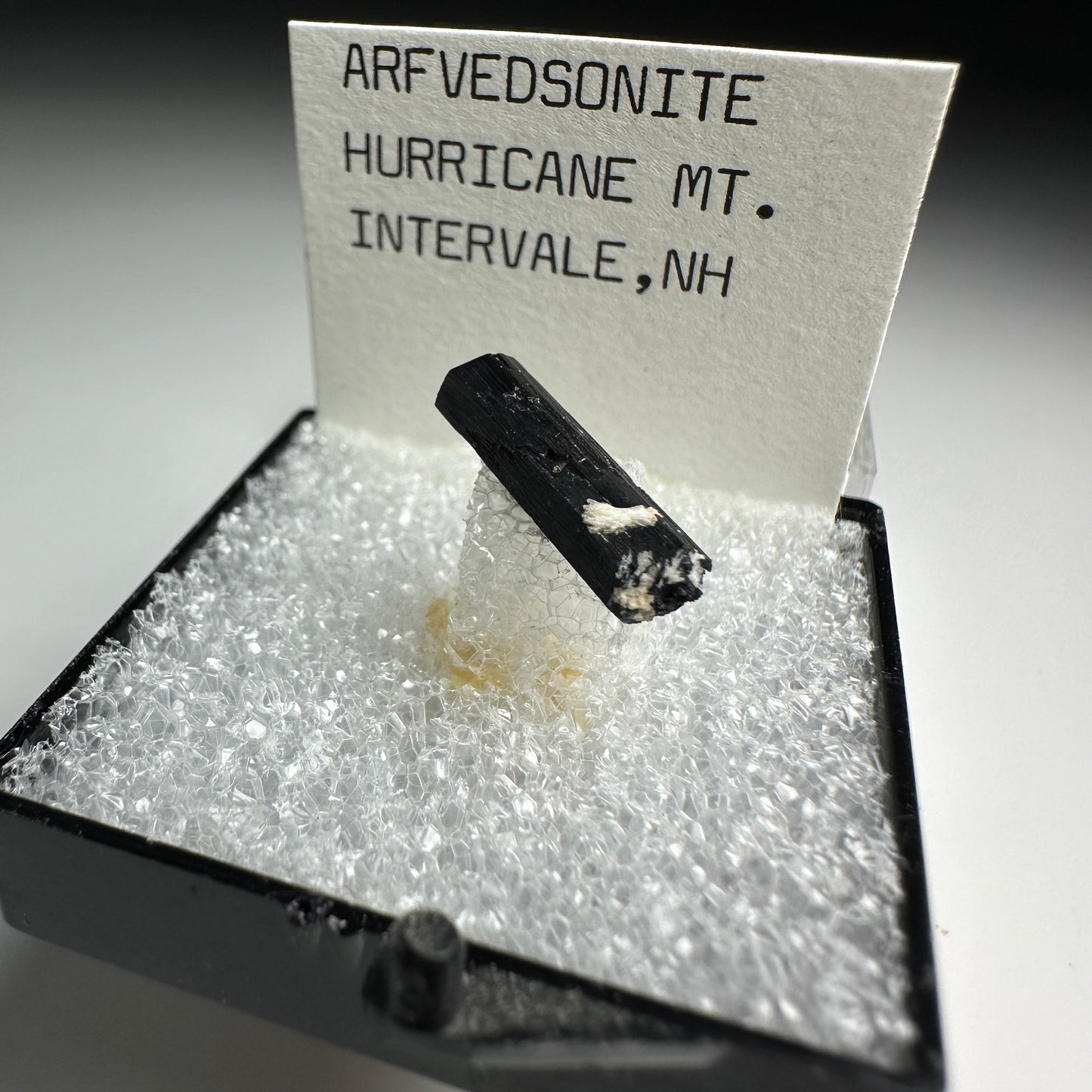 Arfvedsonite