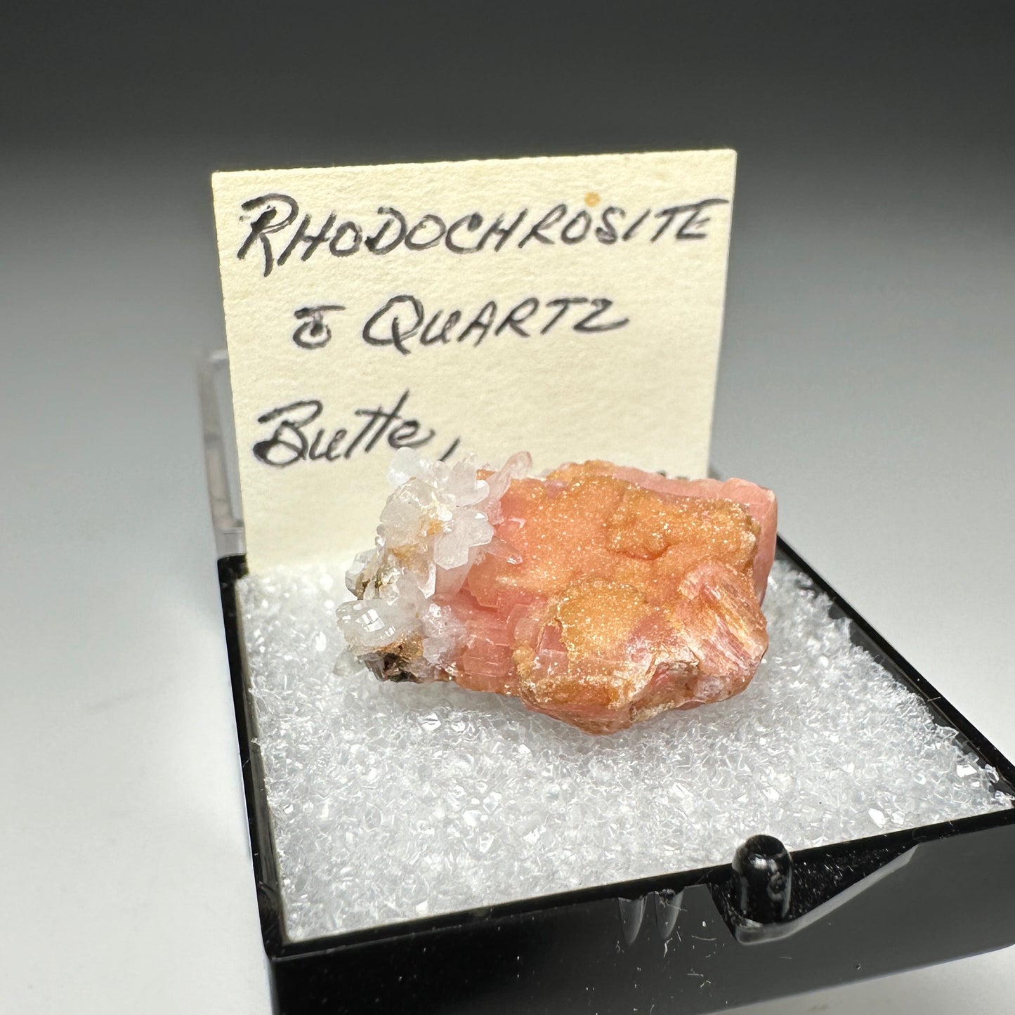 Rhodochrosite w Quartz