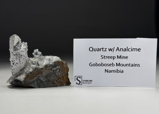 Quartz w/ Analcime