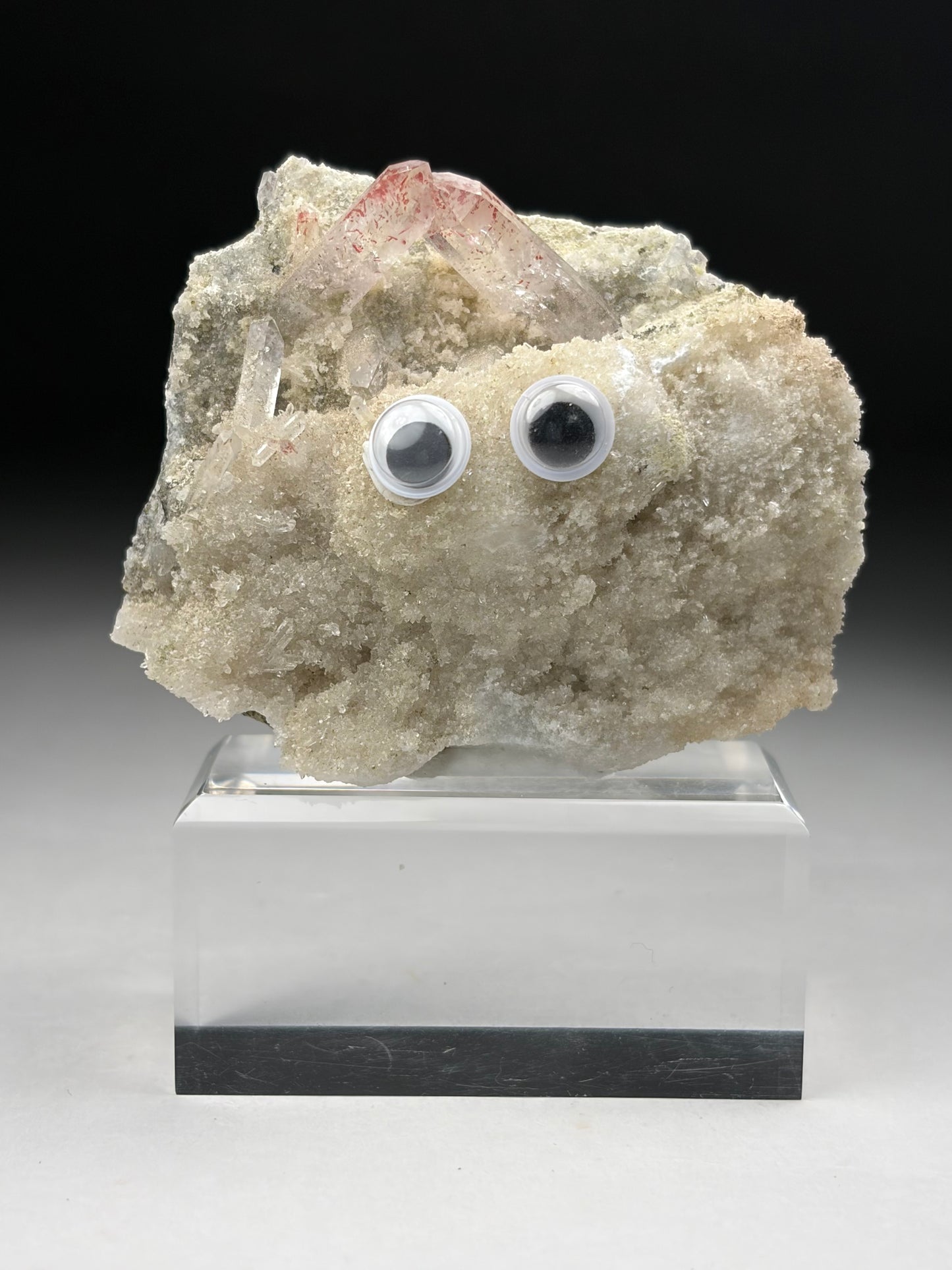 Hematite in Quartz