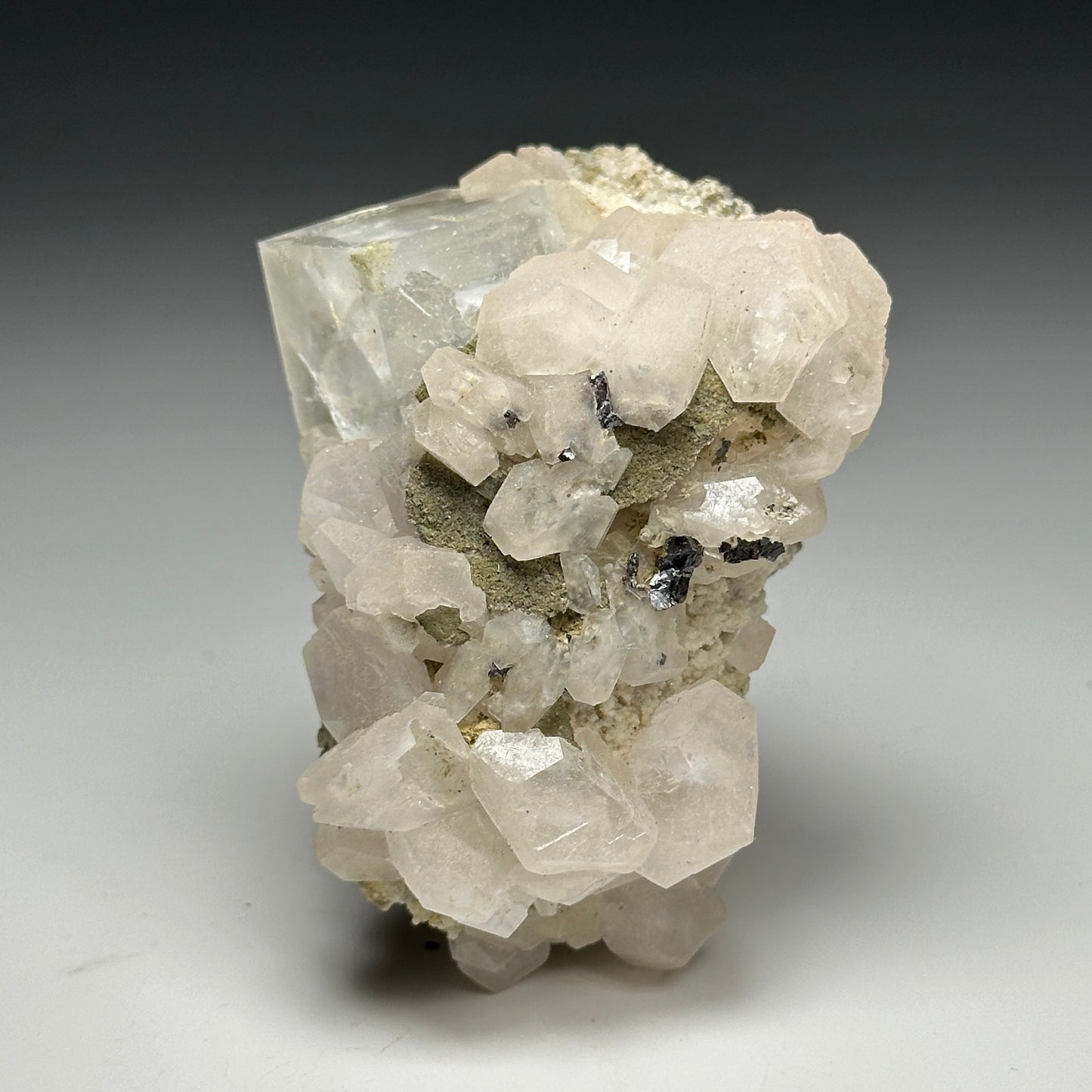 Fluorite w calcite