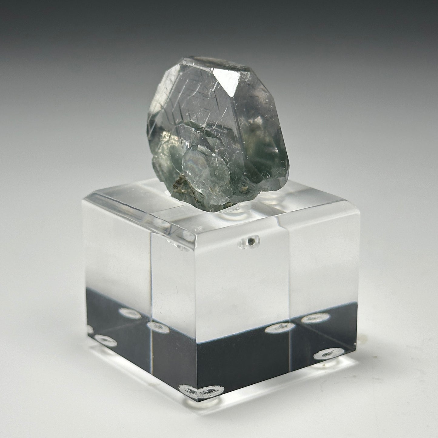 Byssolite included Fluorapatite