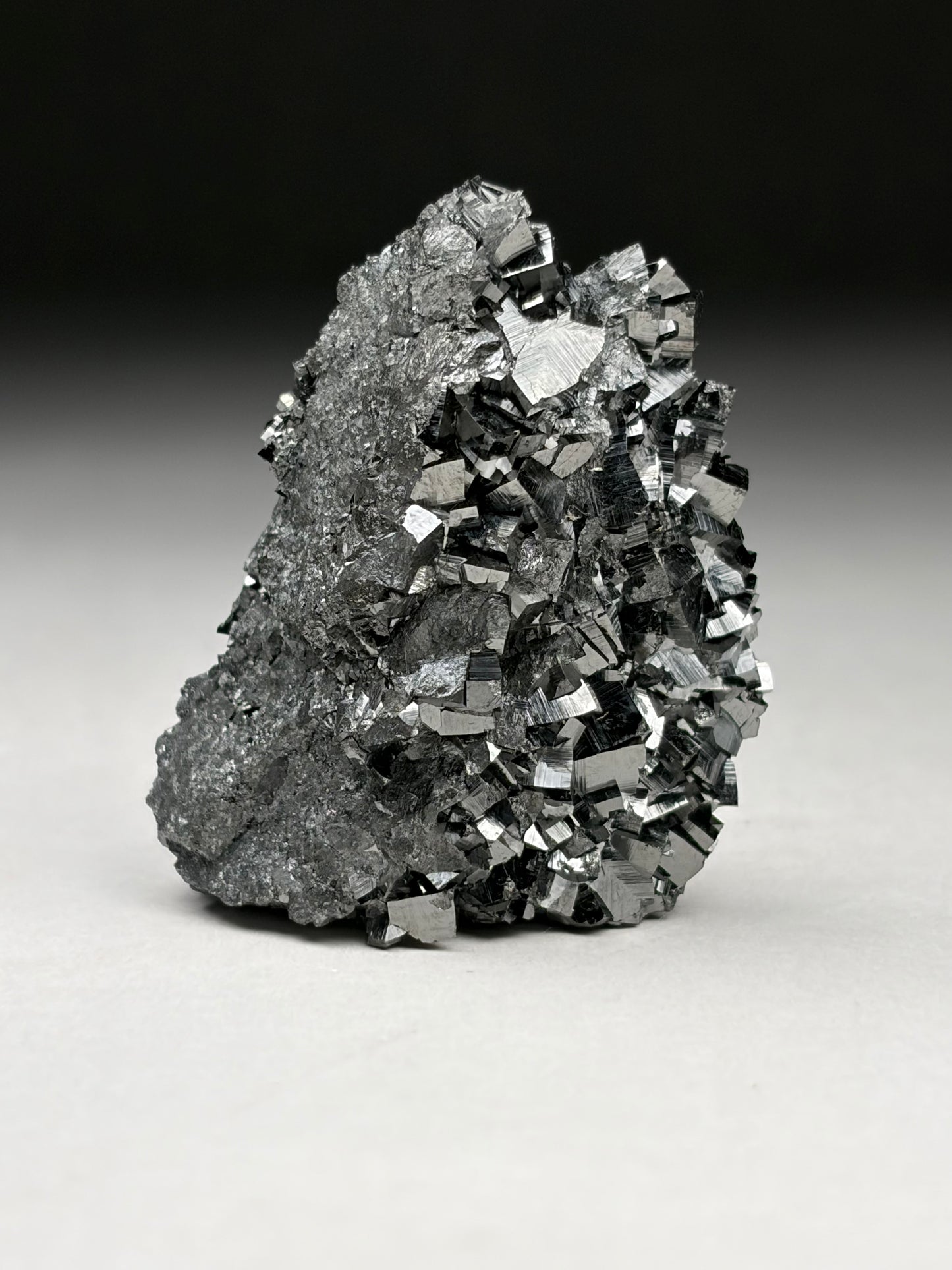 Bixbyite