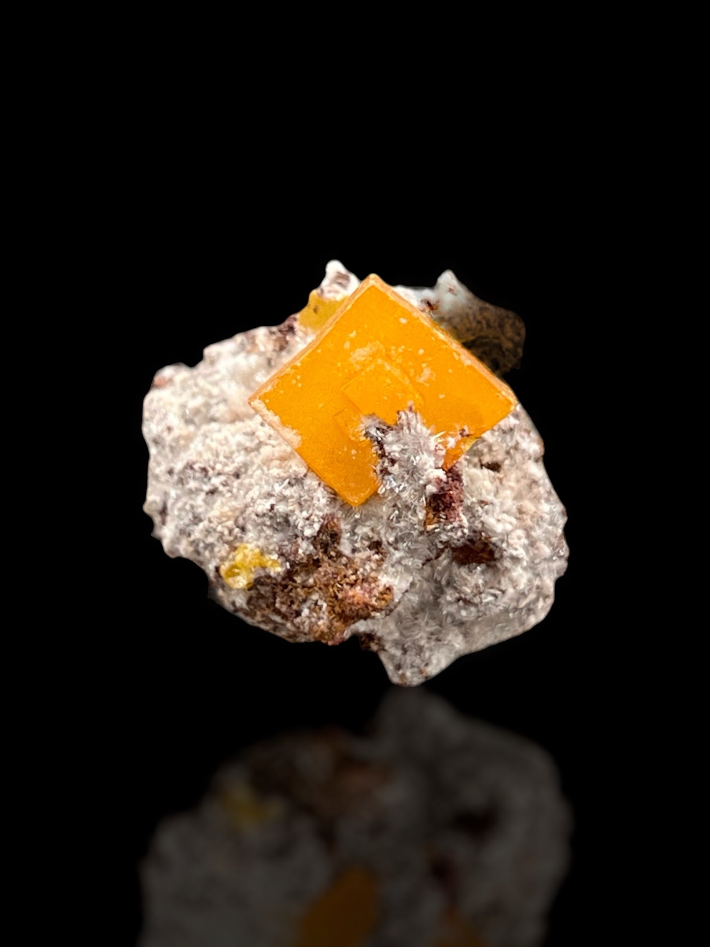 Wulfenite