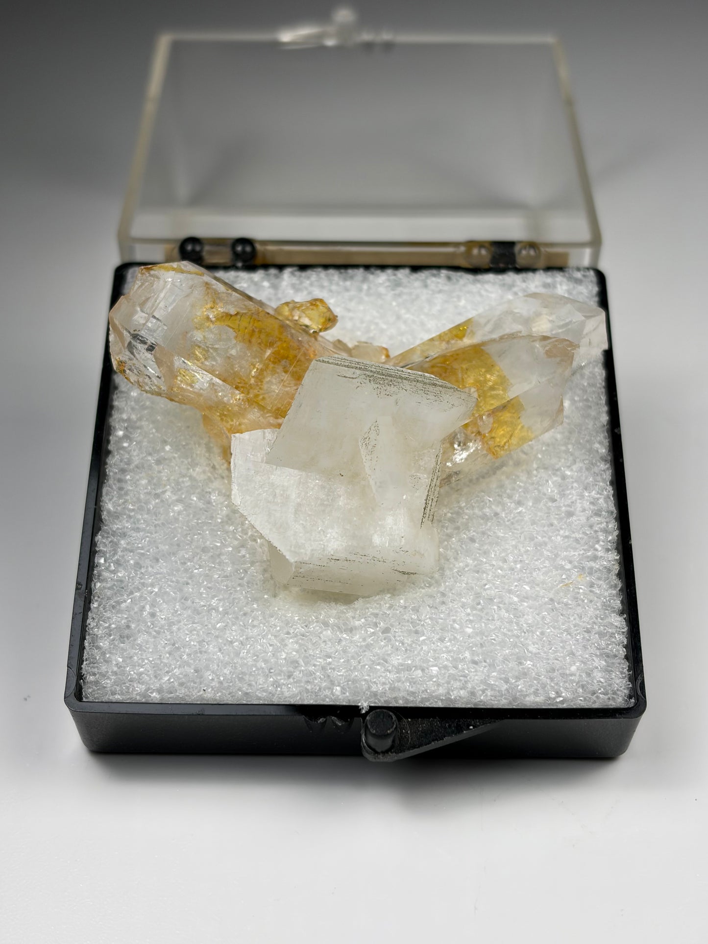 Quartz w/ Adularia