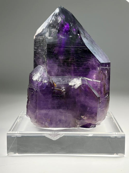 Amethyst w/ Custom Stand