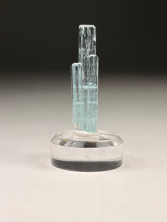 Green Beryl w/ stand