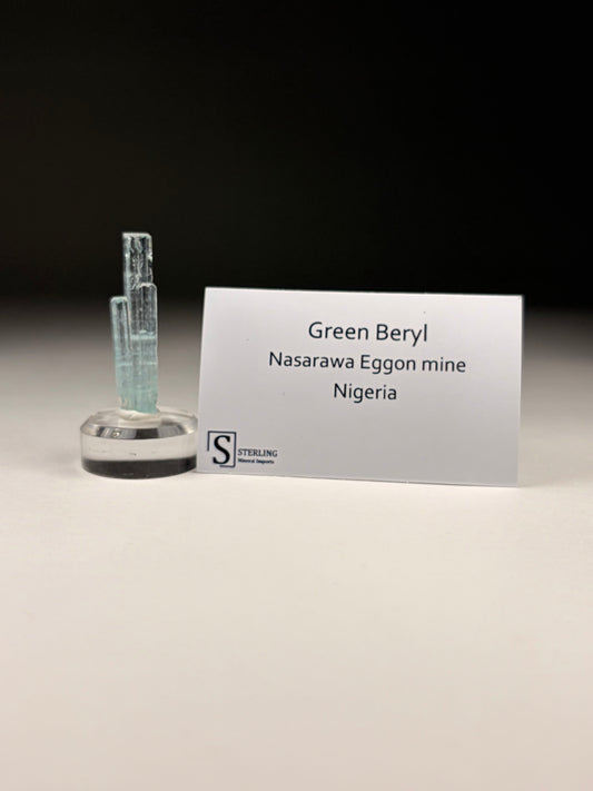 Green Beryl w/ stand