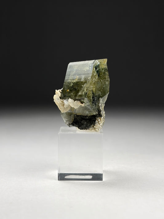 Fluorapatite