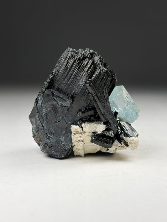 Aquamarine w/ Black Tourmaline