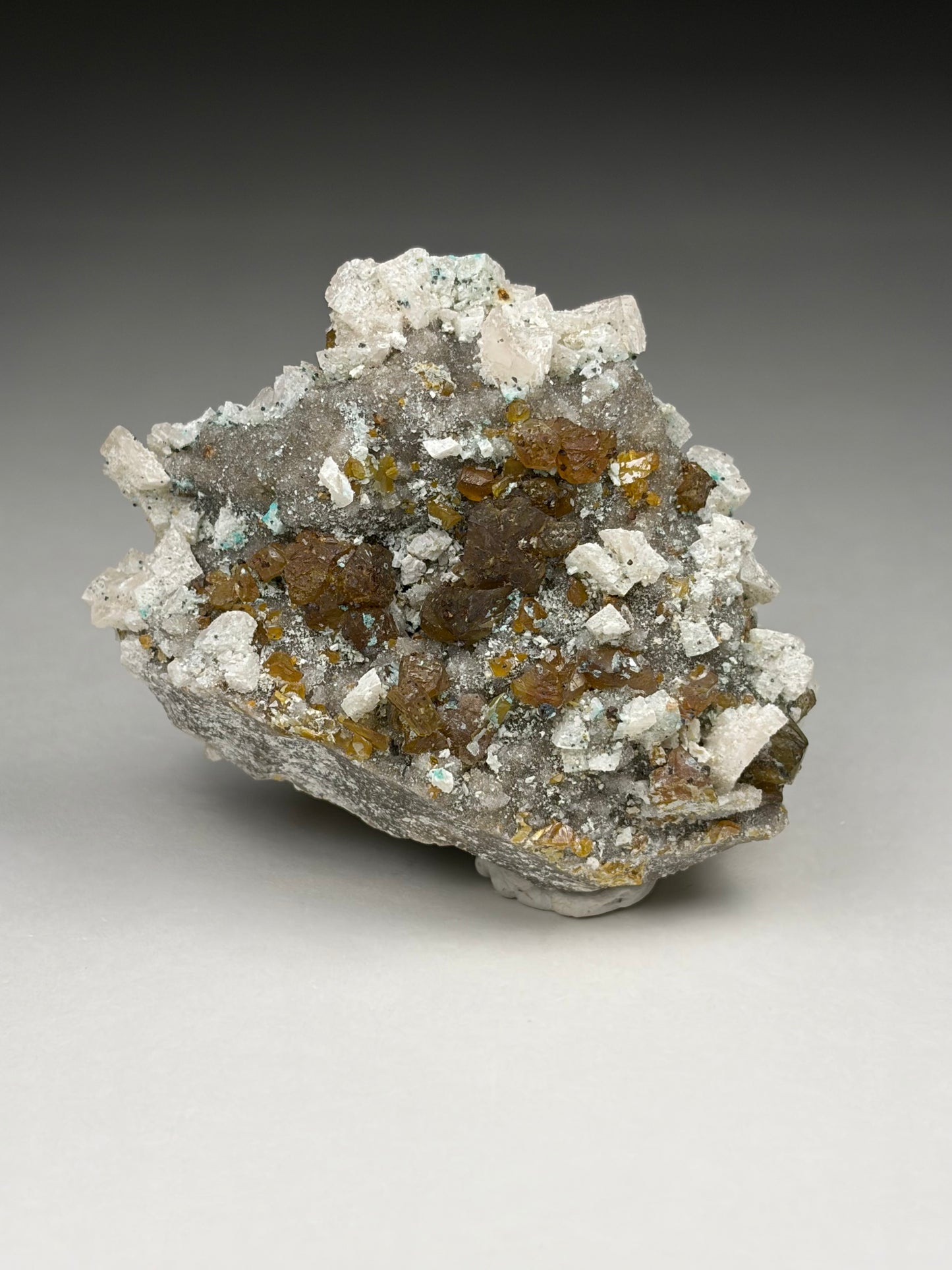 Sphalerite w/ Dolomite and Aurichalcite