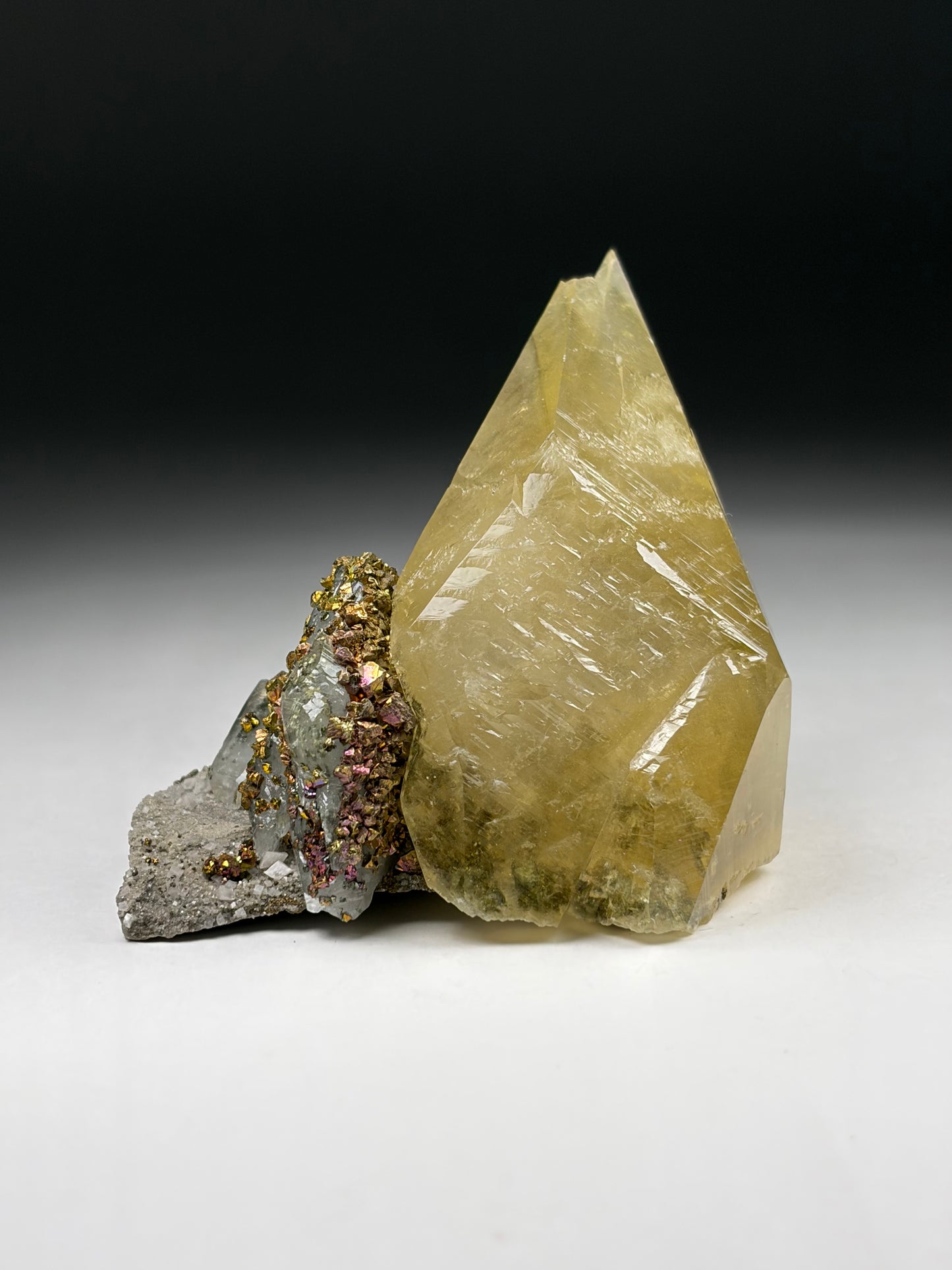 Calcite w/ Chalcopyrite