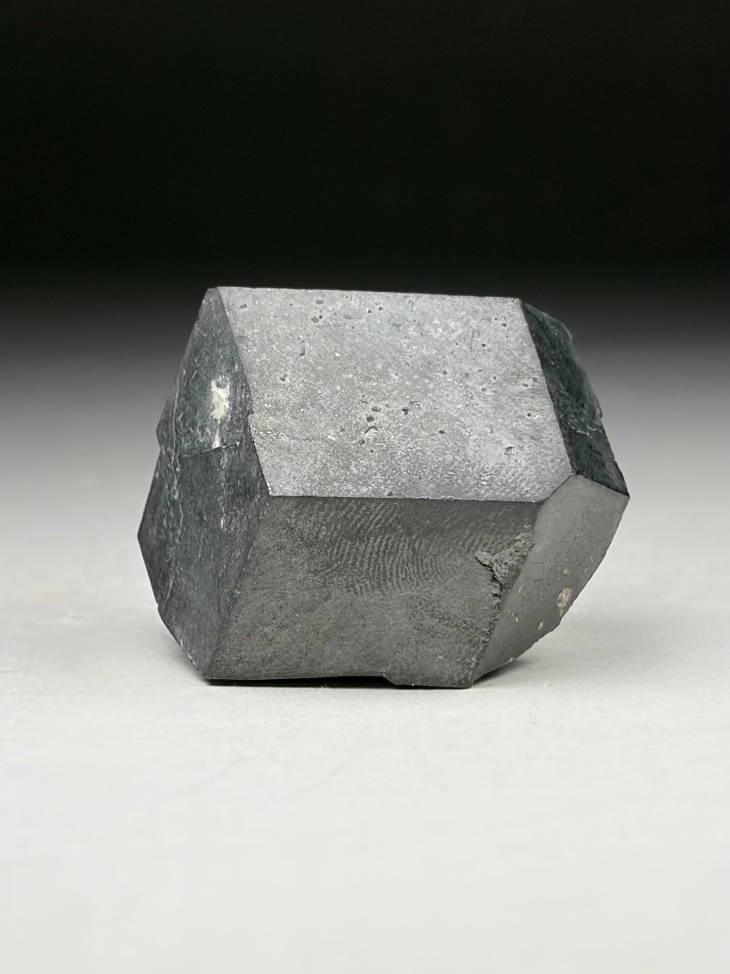 Magnetite ps Garnet
