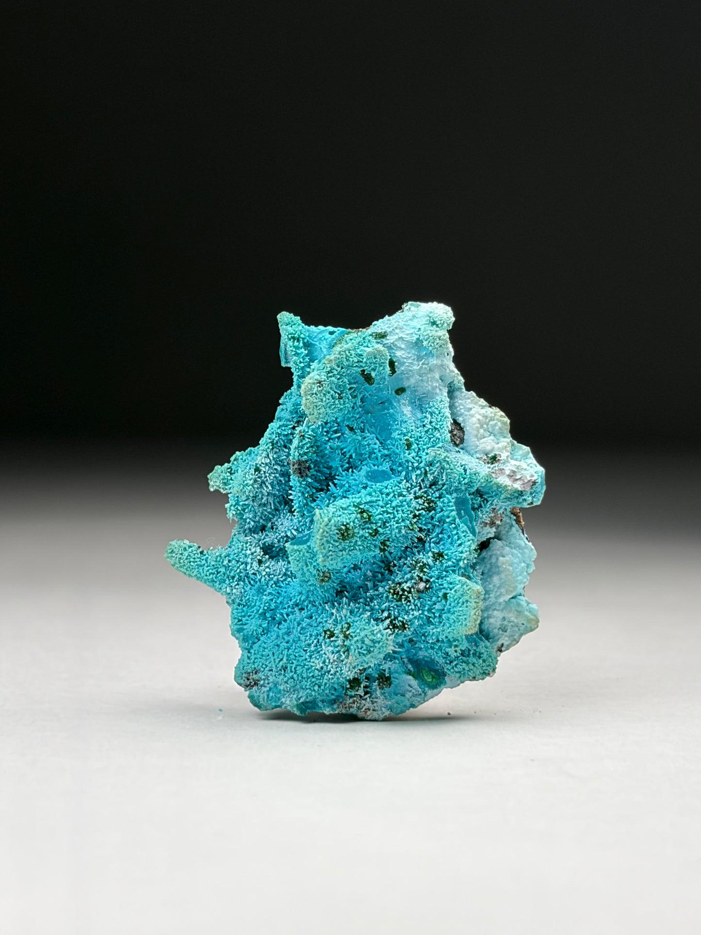 Chrysocolla ps. Malachite ps. Azurite