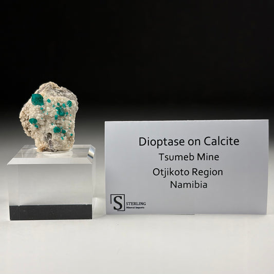 Dioptase on Calcite