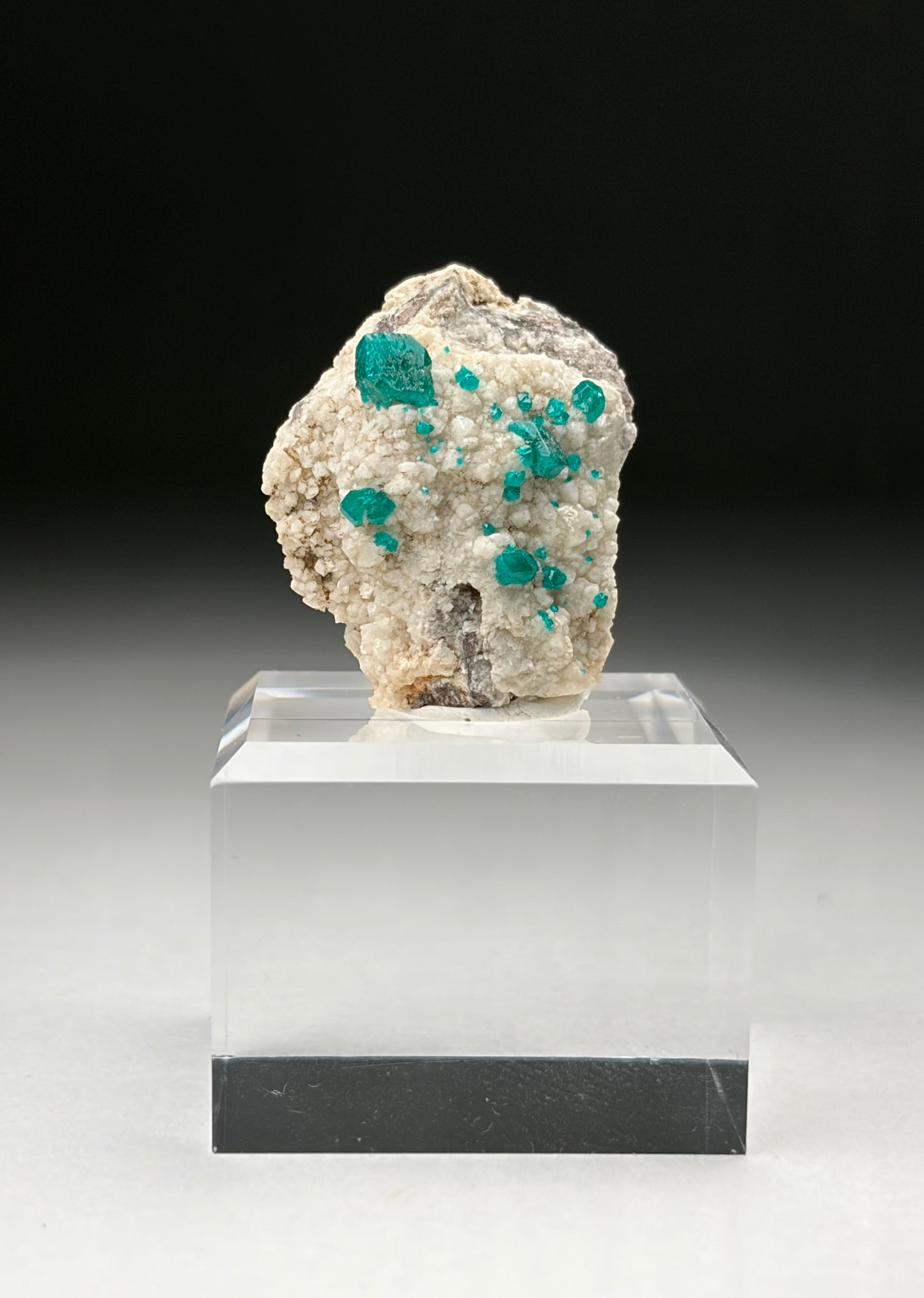 Dioptase on Calcite