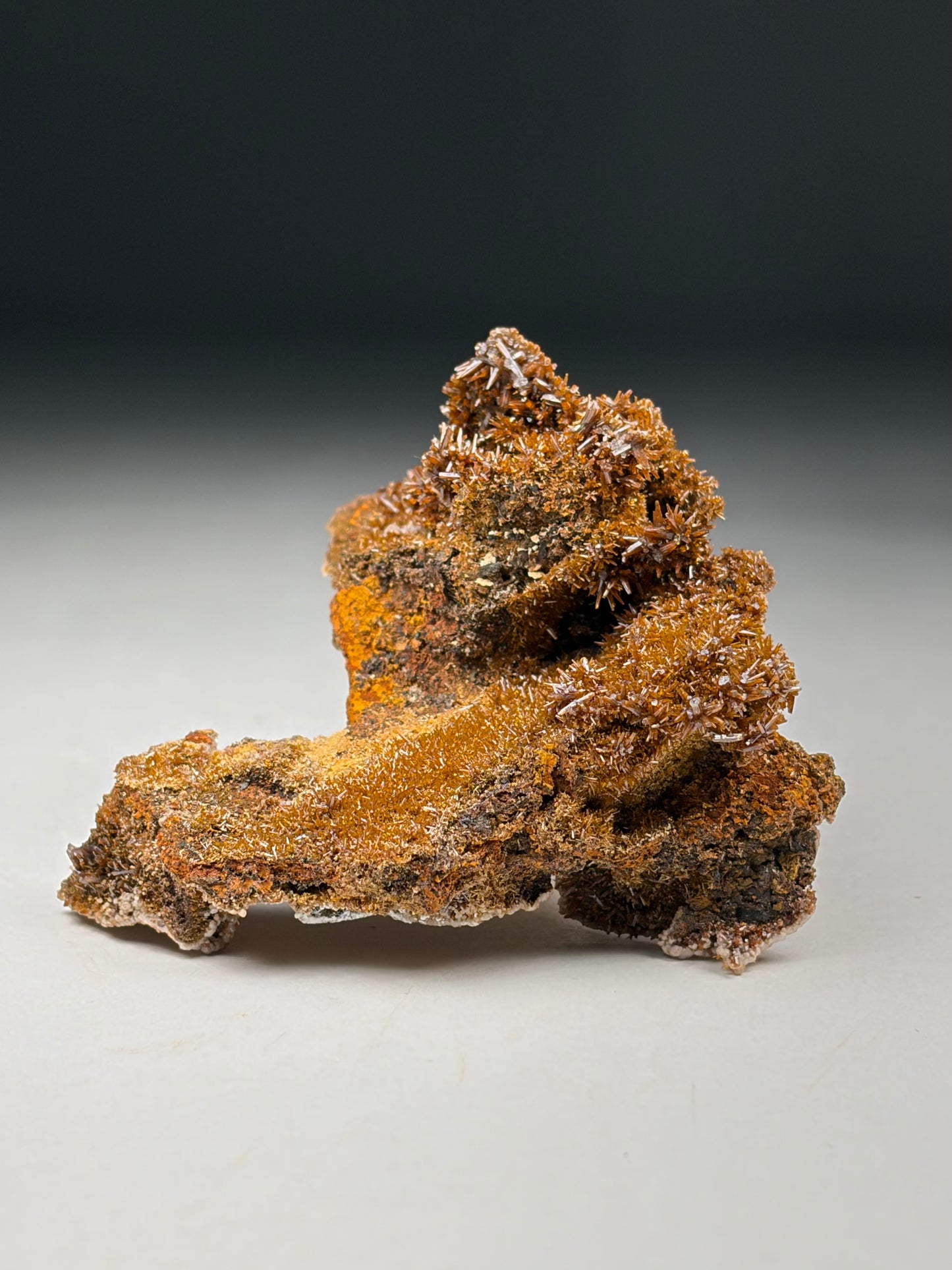 Vanadinite var. Endlichite coating Wulfenite