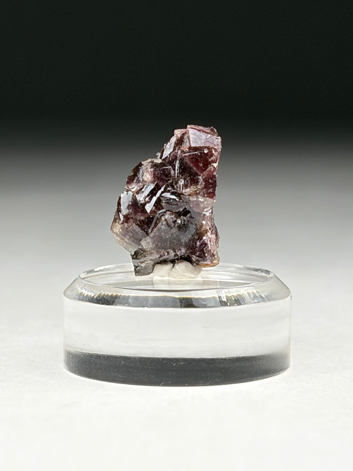 Adamite w/ base