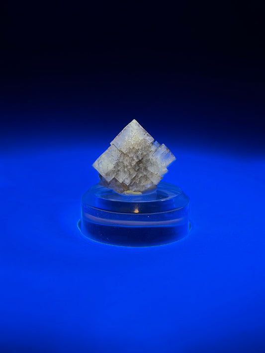 Fluorite w/ base
