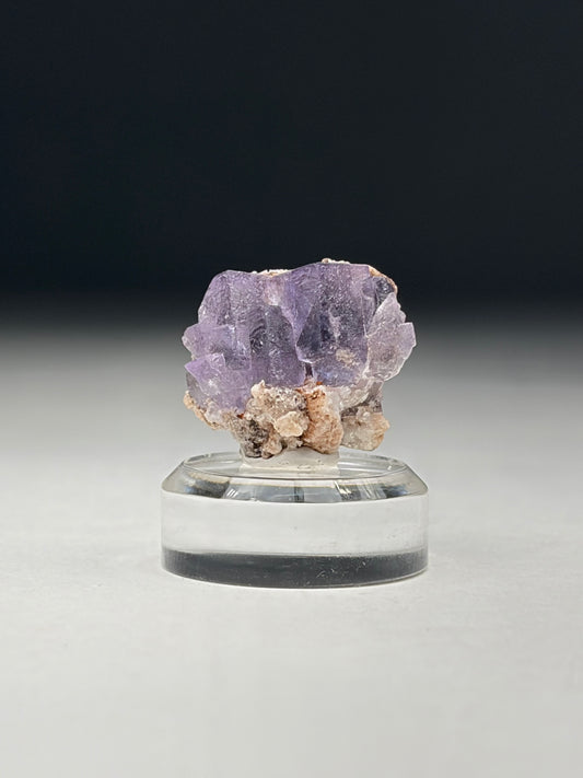 Fluorite w/ base